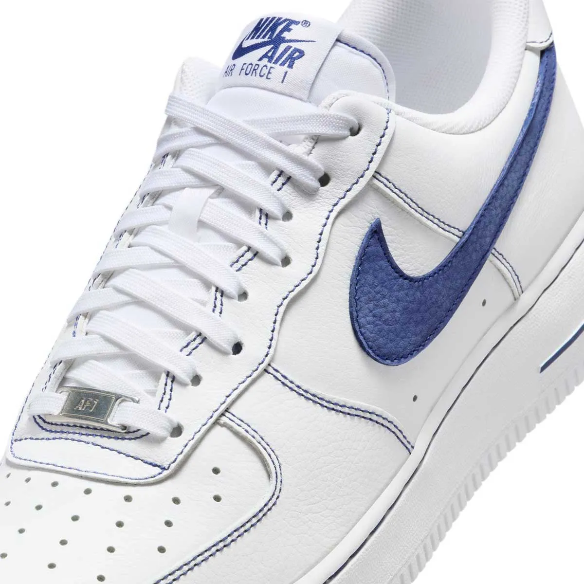 Air Force 1 '07 LV8 'White Deep Royal Blue'