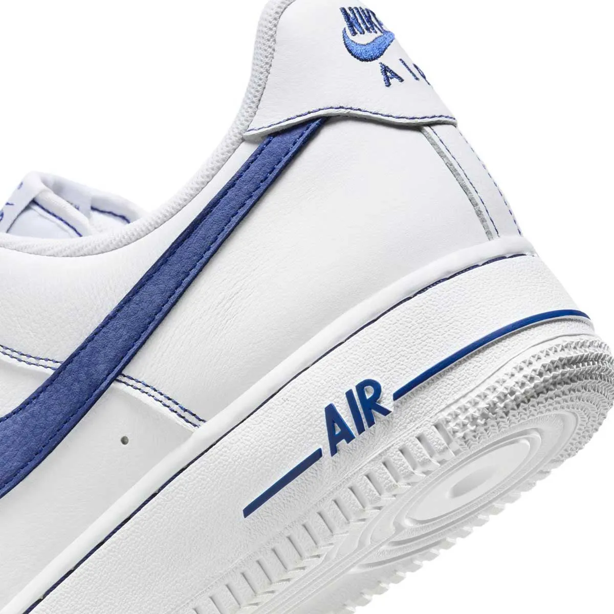 Air Force 1 '07 LV8 'White Deep Royal Blue'