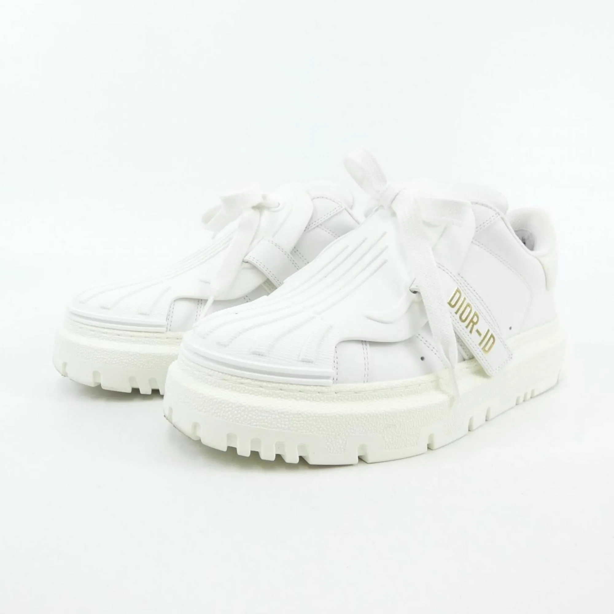 Christian Dior Sneakers (Pre-Owned)