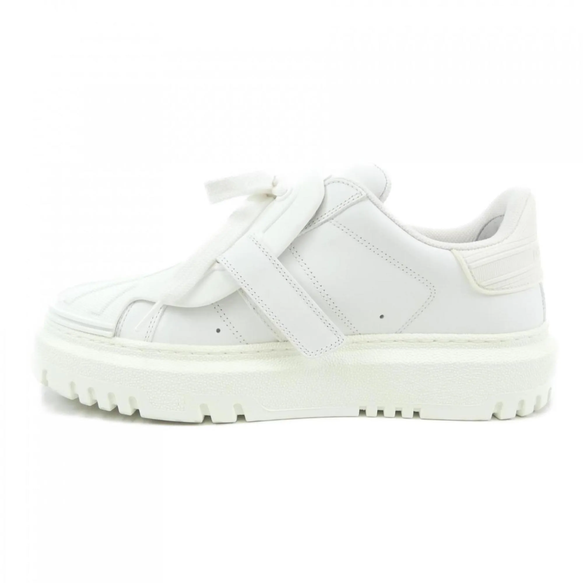 Christian Dior Sneakers (Pre-Owned)