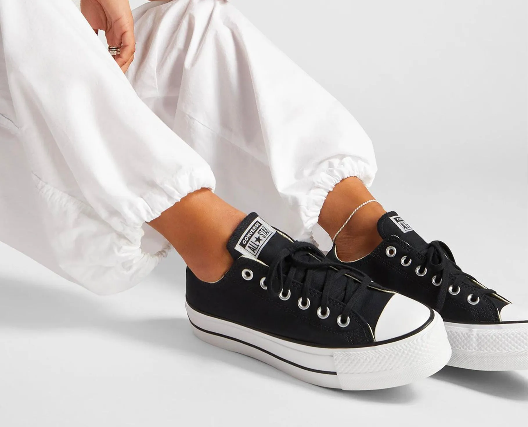 Converse Women??s CT Lift Canvas Low Black