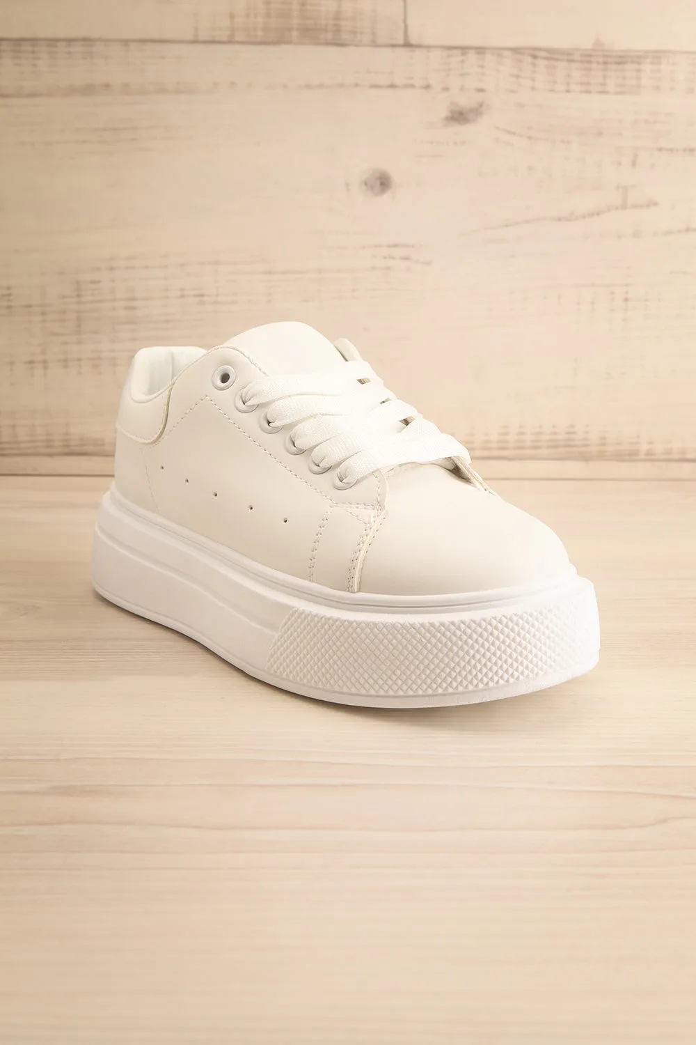 Gernade | White Lace-Up Sneakers