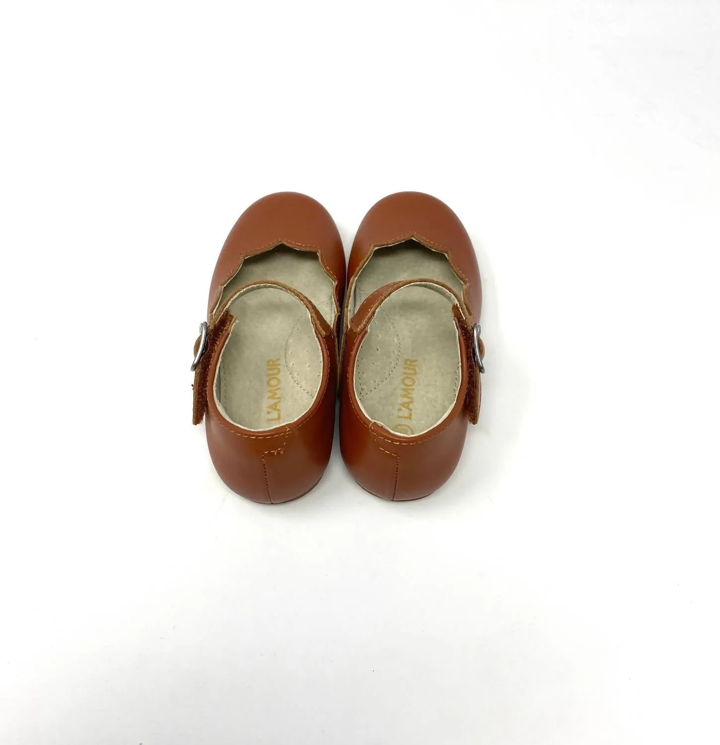 Girl's Sonia Scalloped Flat Shoes In Cognac