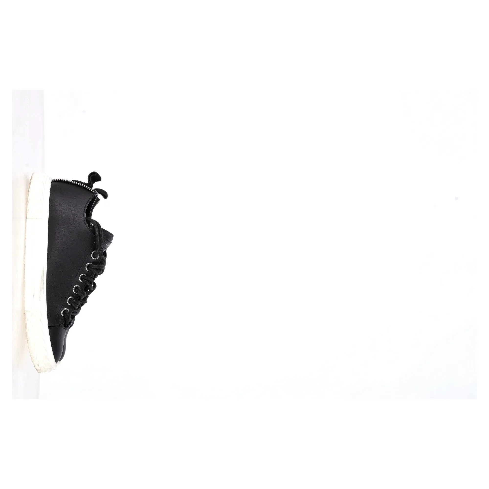 Giuseppe Zanotti Blabber Low-Top Sneakers in Black Leather
