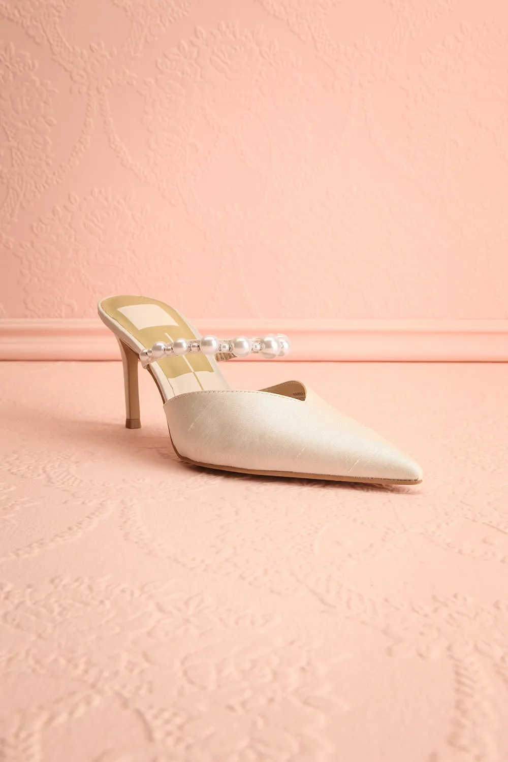 Kanika | Pointed-Toes Heel with Pearls