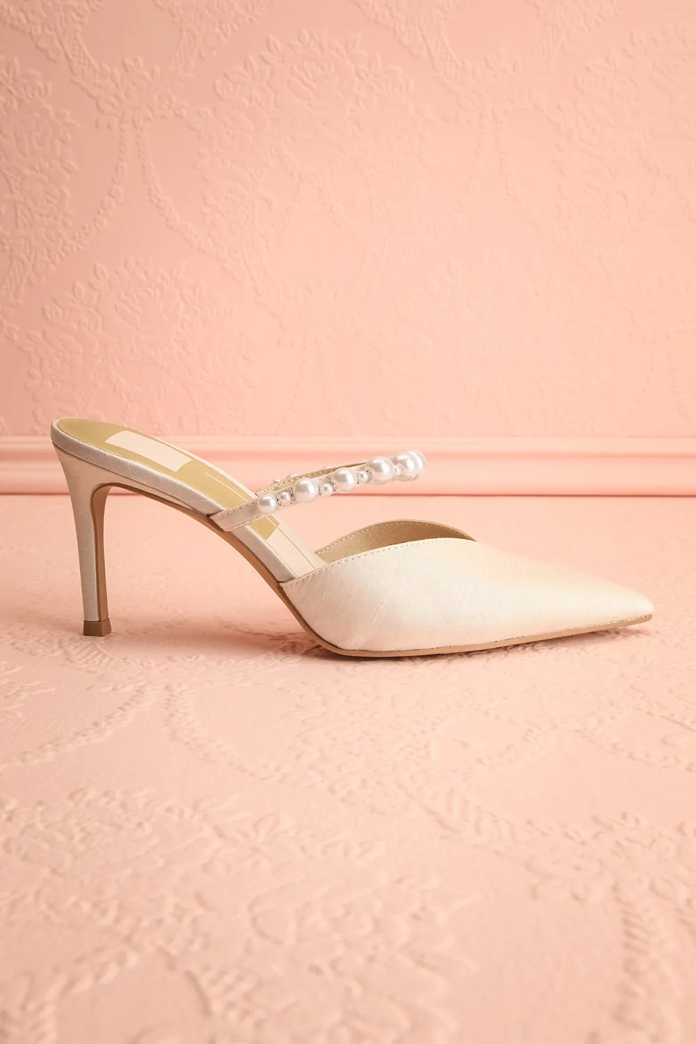 Kanika | Pointed-Toes Heel with Pearls