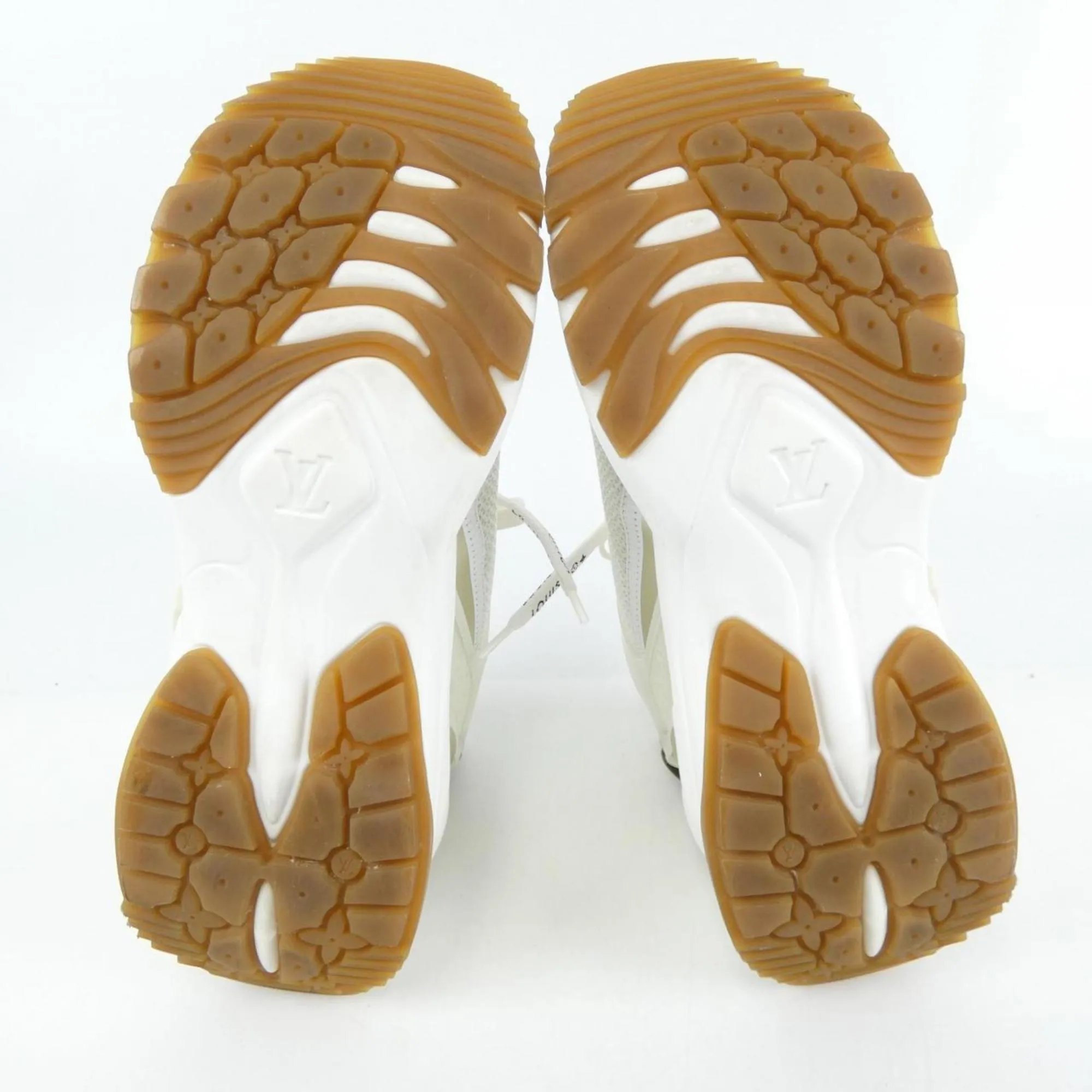 Louis Vuitton gold Sneakers (Pre-Owned)
