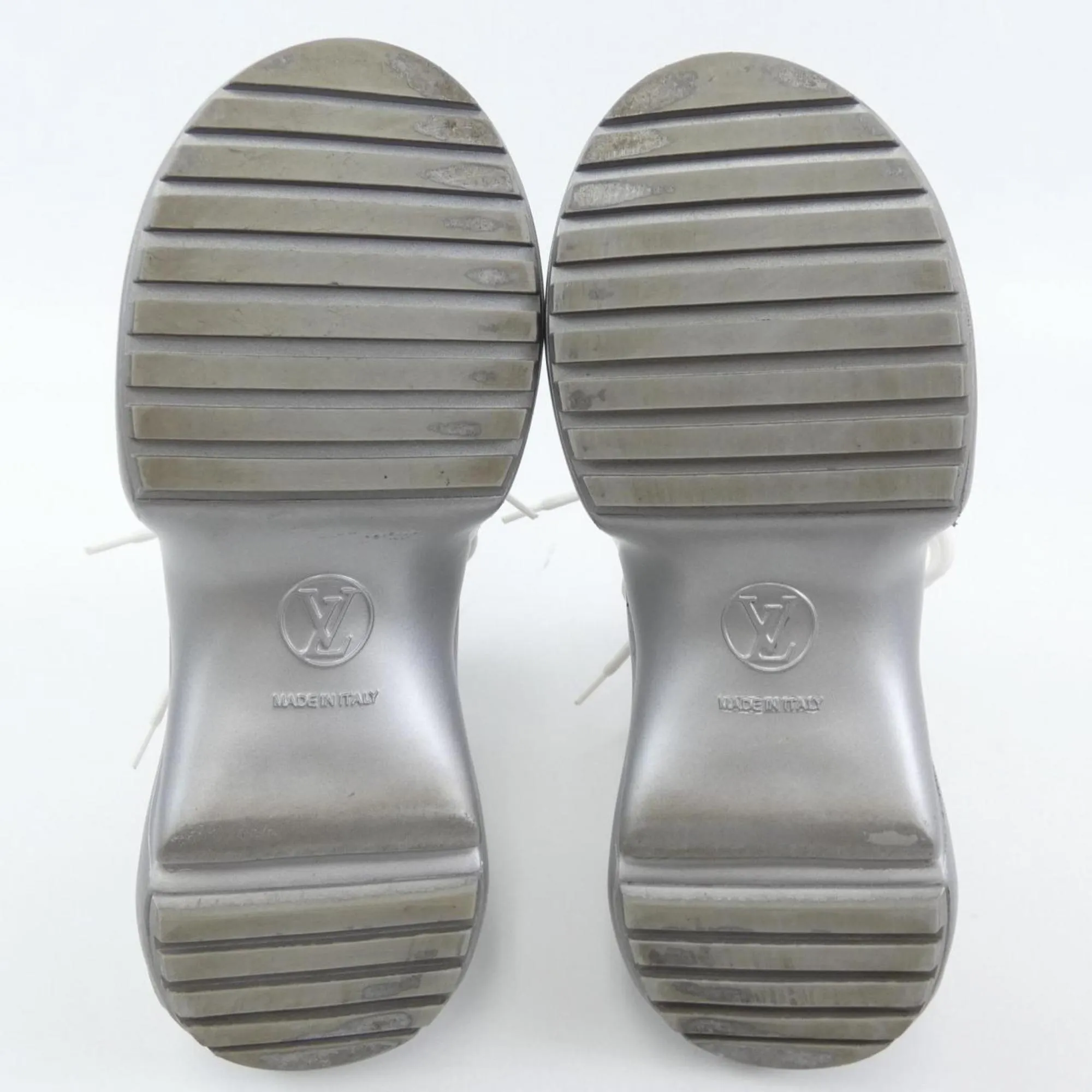 Louis Vuitton  Sneakers (Pre-Owned)