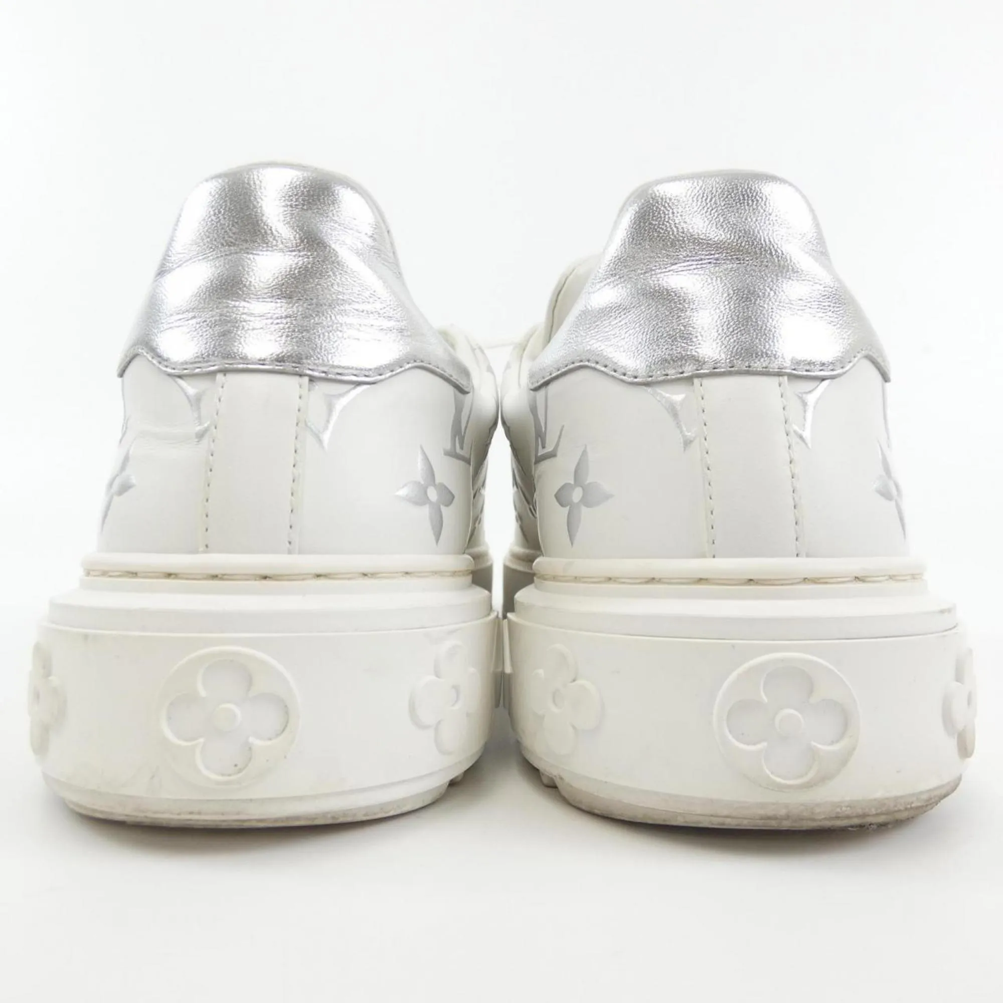 Louis Vuitton  Sneakers (Pre-Owned)