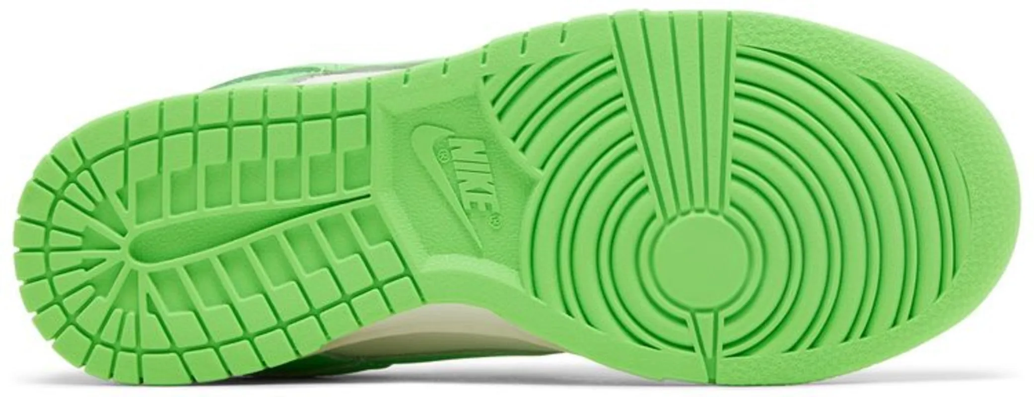 Nike Dunk Low Green Strike (Women's)