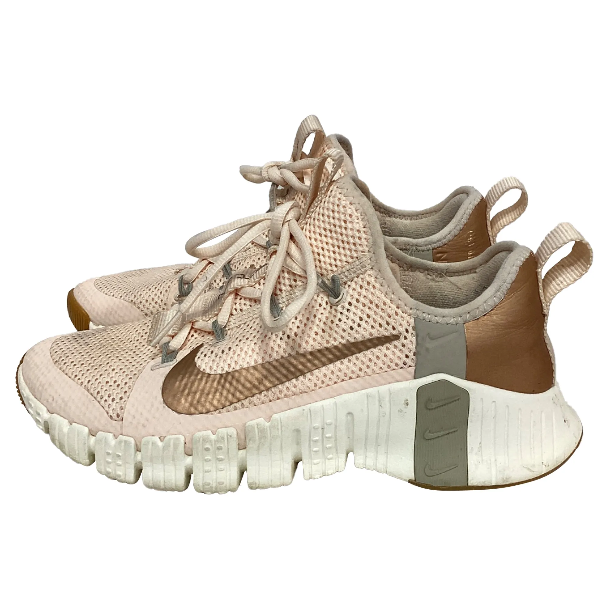 Nike Free Metcon 3 Sneakers in Guava Ice Polyester