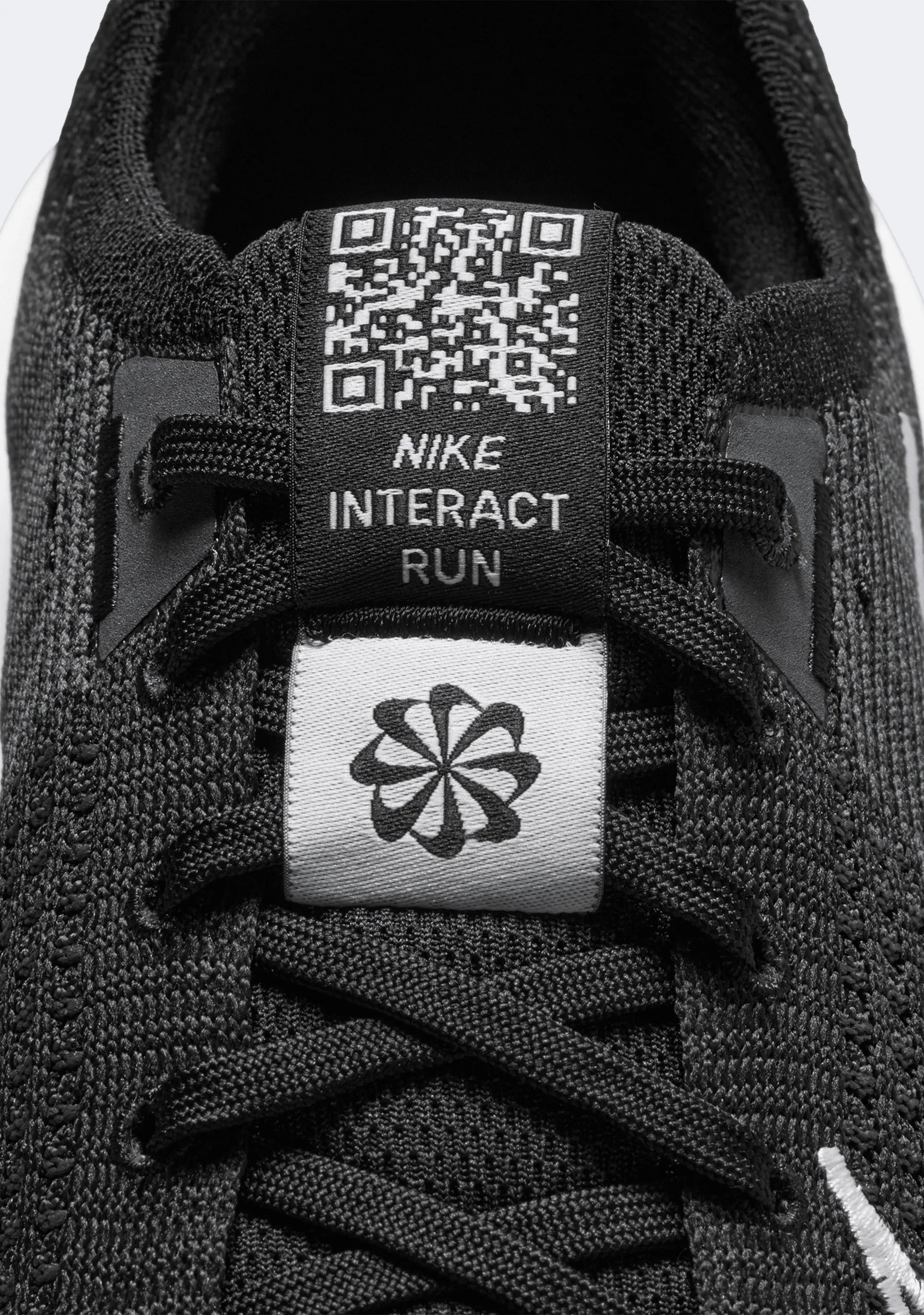 Nike Men's Interact Run