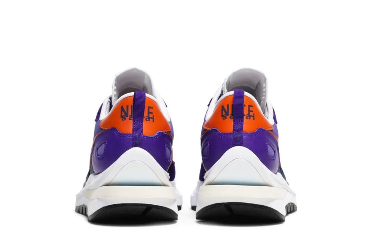 Nike Vaporwaffle sacai Dark Iris