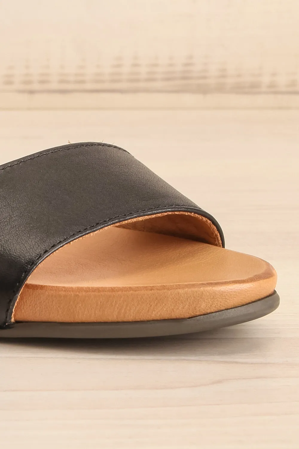 Quainton Black | Wedge Sandals