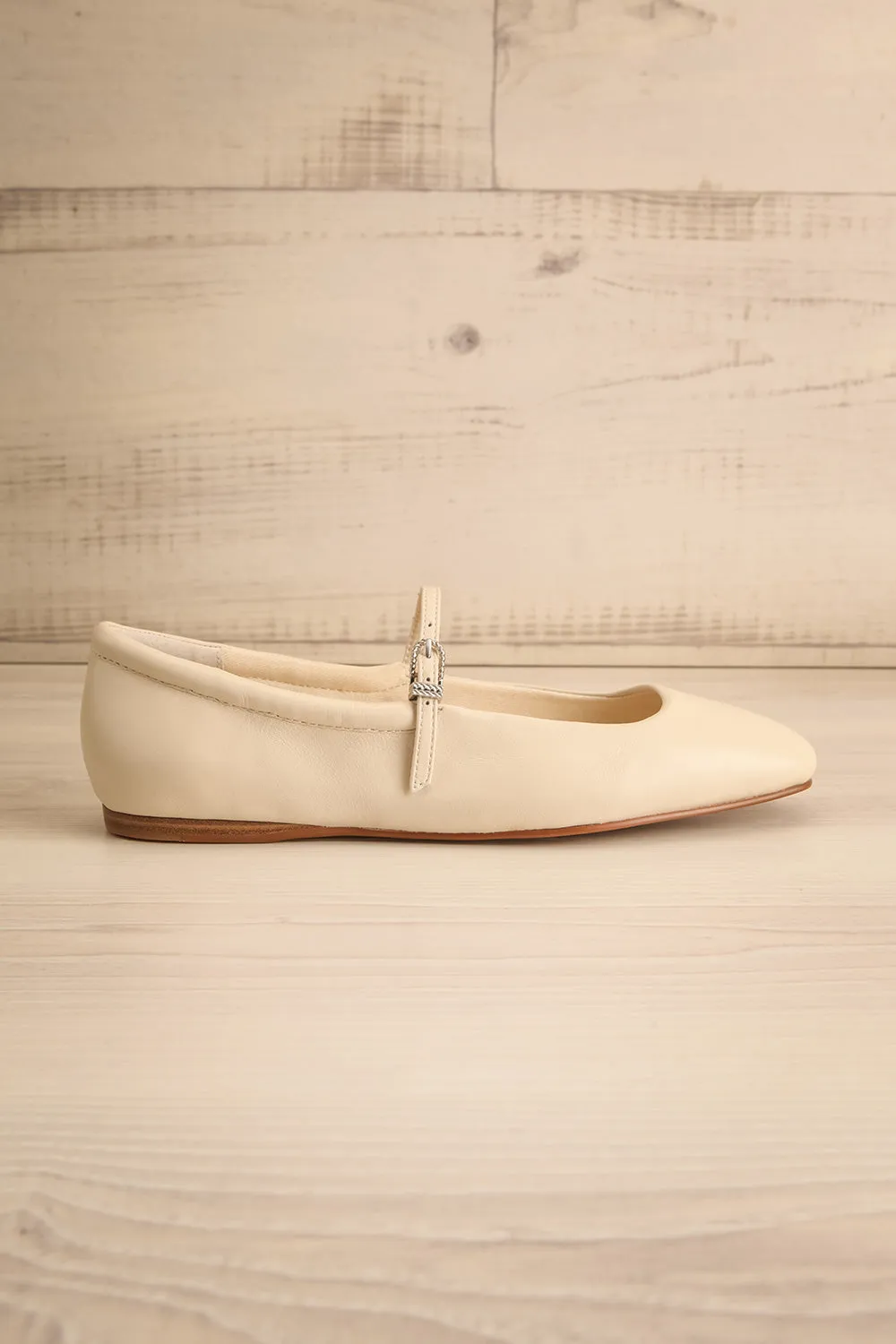 Reyes Ivory | Leather Ballerina Flats