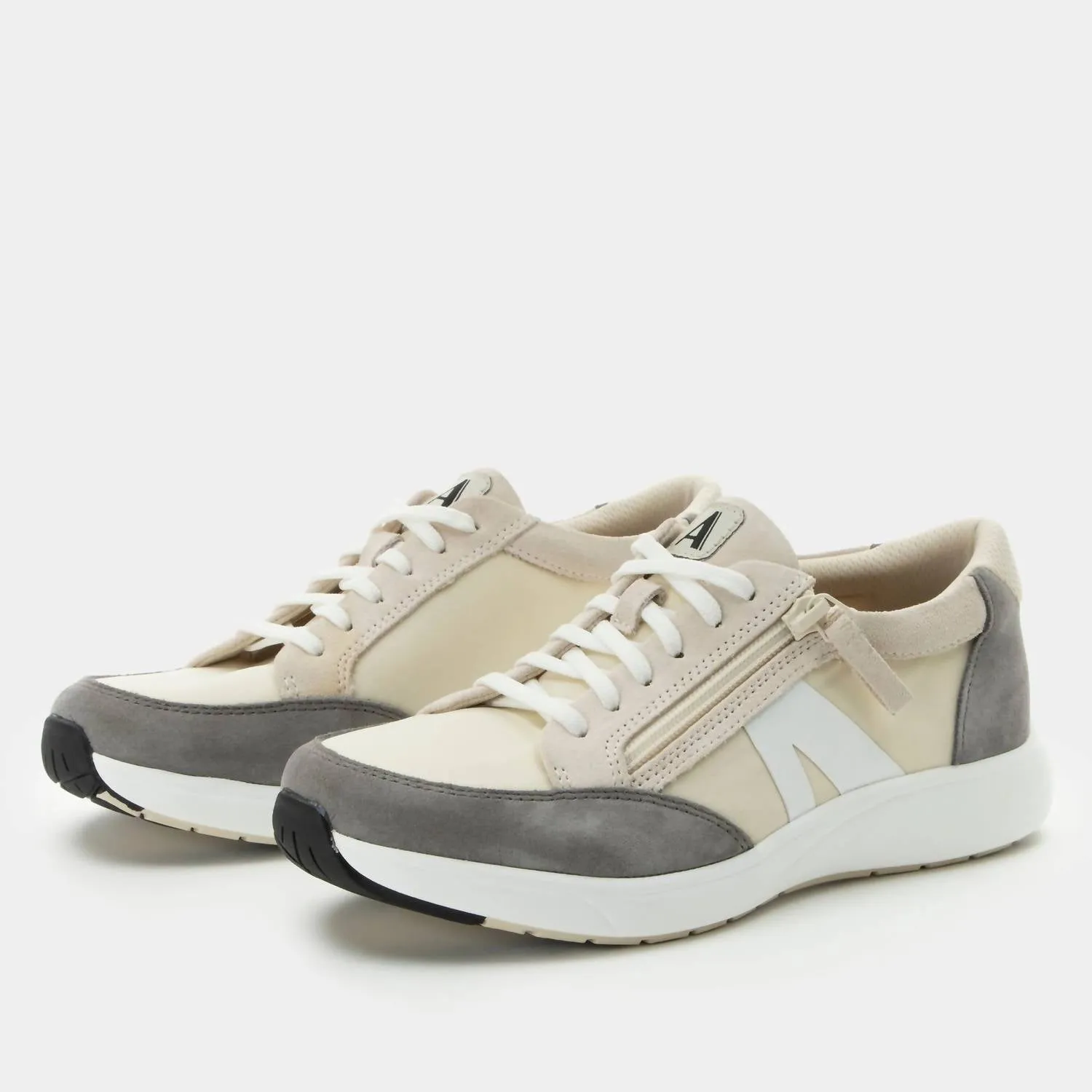 Women Eazeer Sneakers In Parchment
