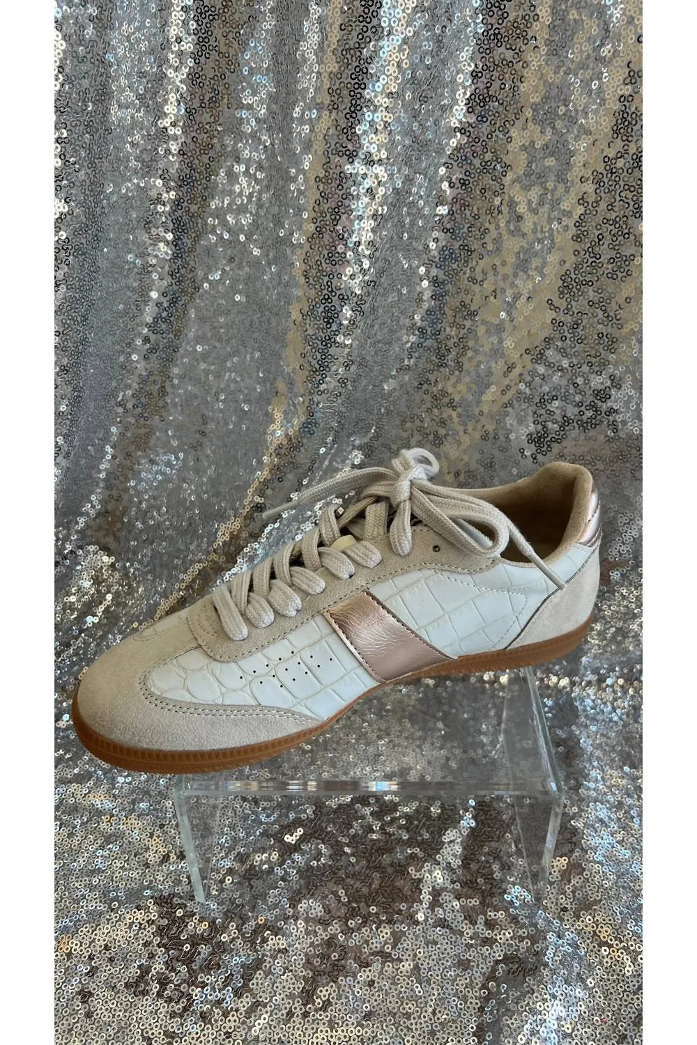 Women Sydney Croc Sneaker In Cream
