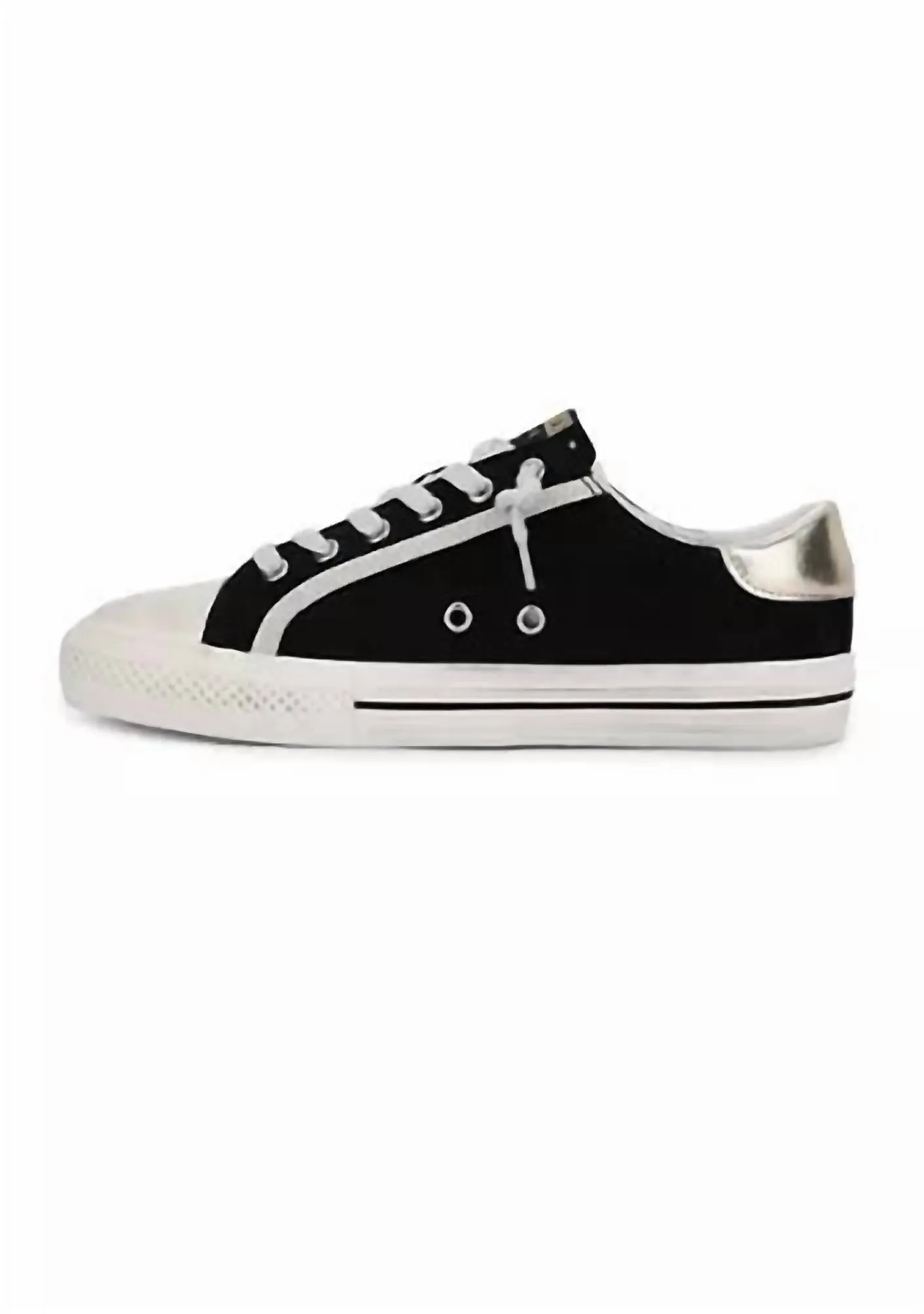 Women's Alive Sneaker In Black