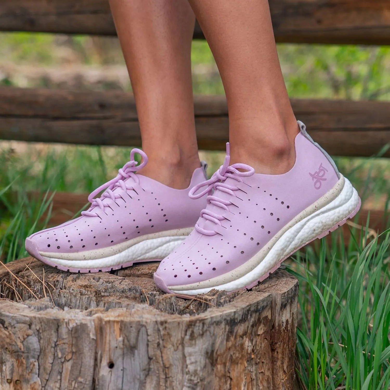 Women's Alstead Sneaker In Lavender
