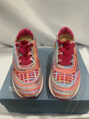 Women's Ardi Sneakers In Raffia Multi Fuchsia
