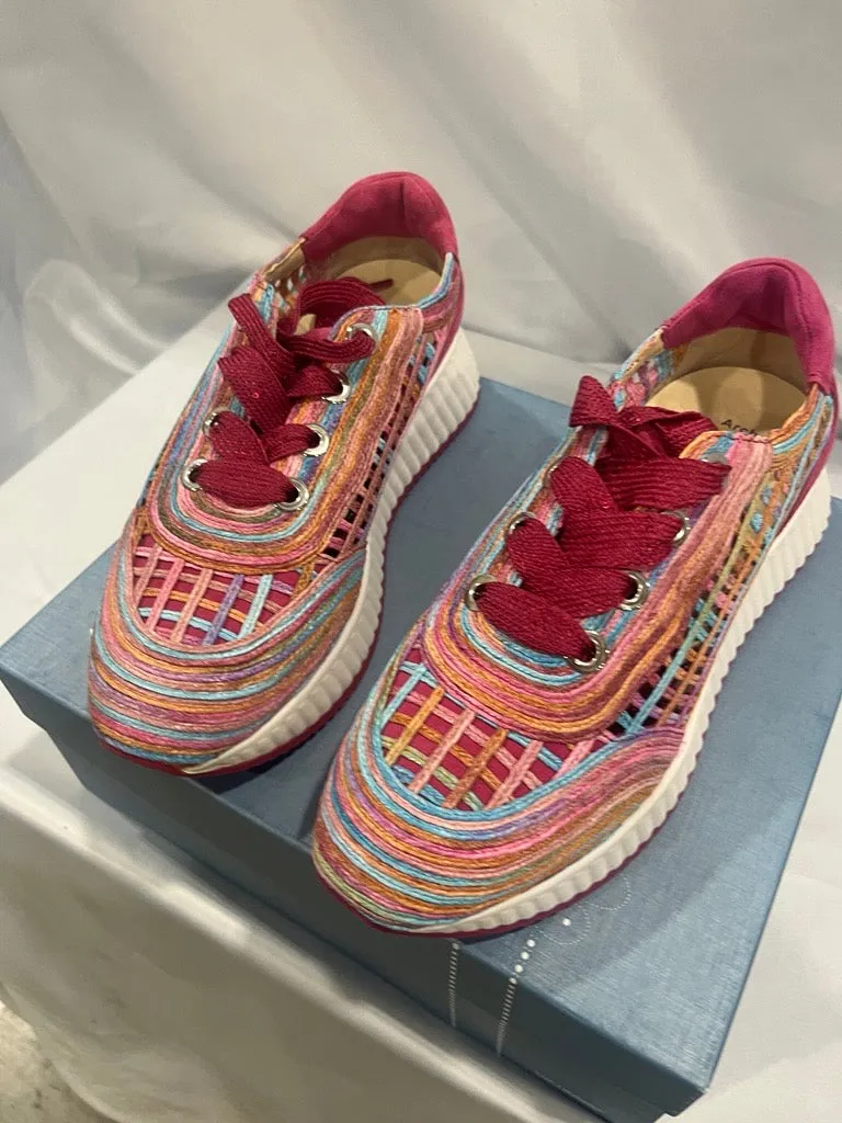 Women's Ardi Sneakers In Raffia Multi Fuchsia