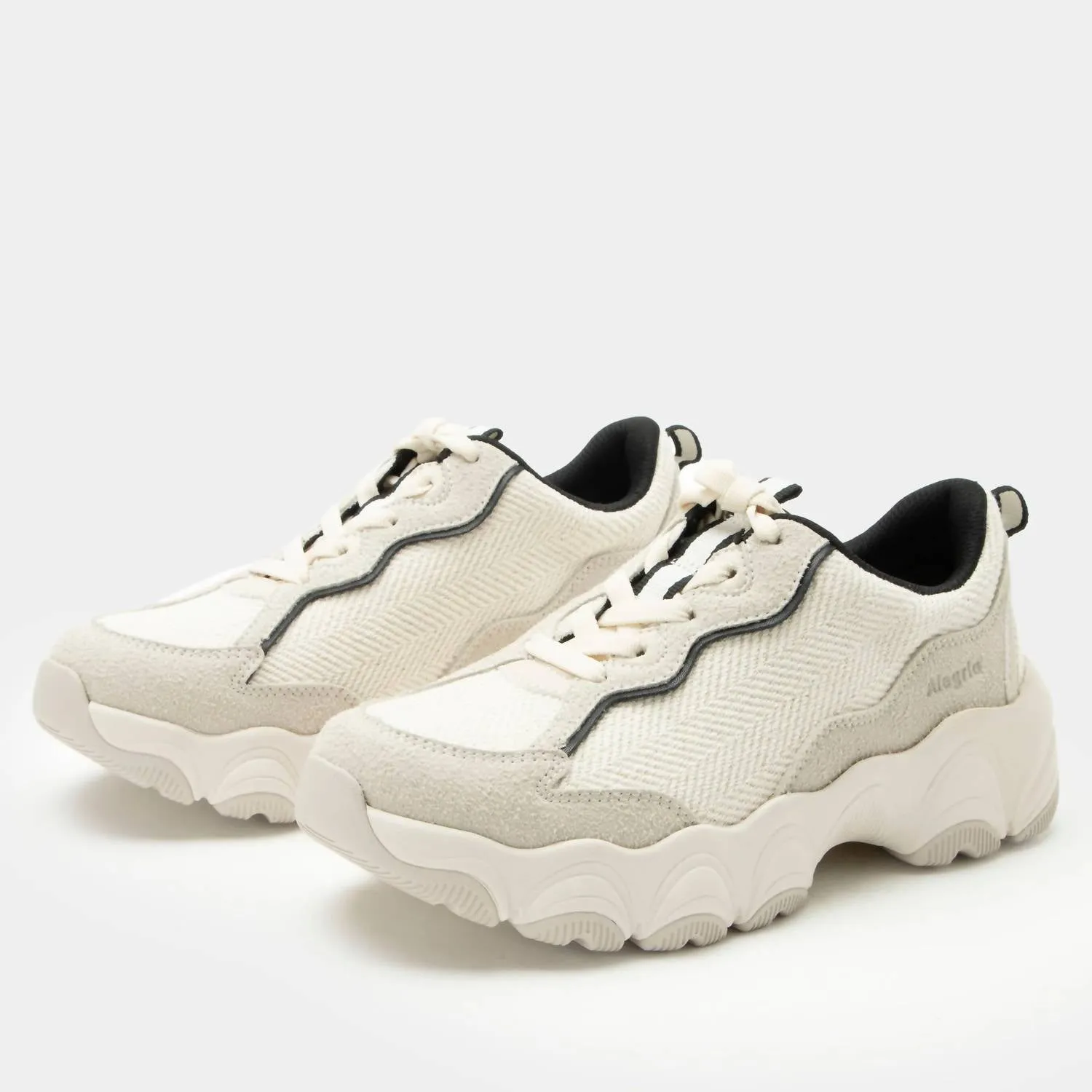 Women's Boom Joy Shoe In Unbleached Linen