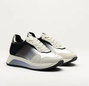 Women's Capri Shoes In Black Degrade