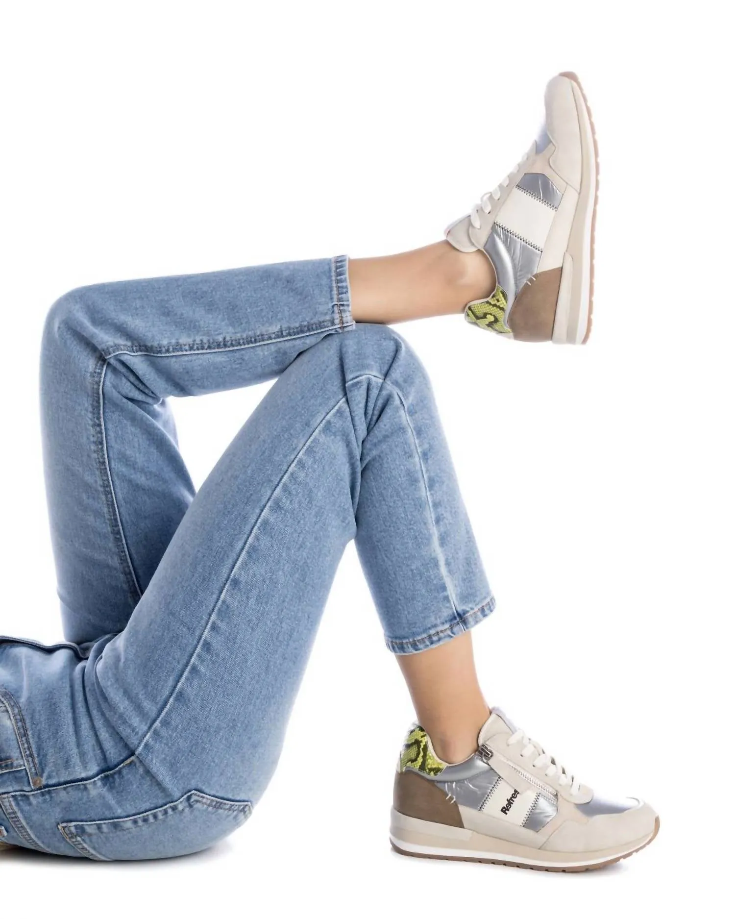 Women's Casual Sneakers In Beige