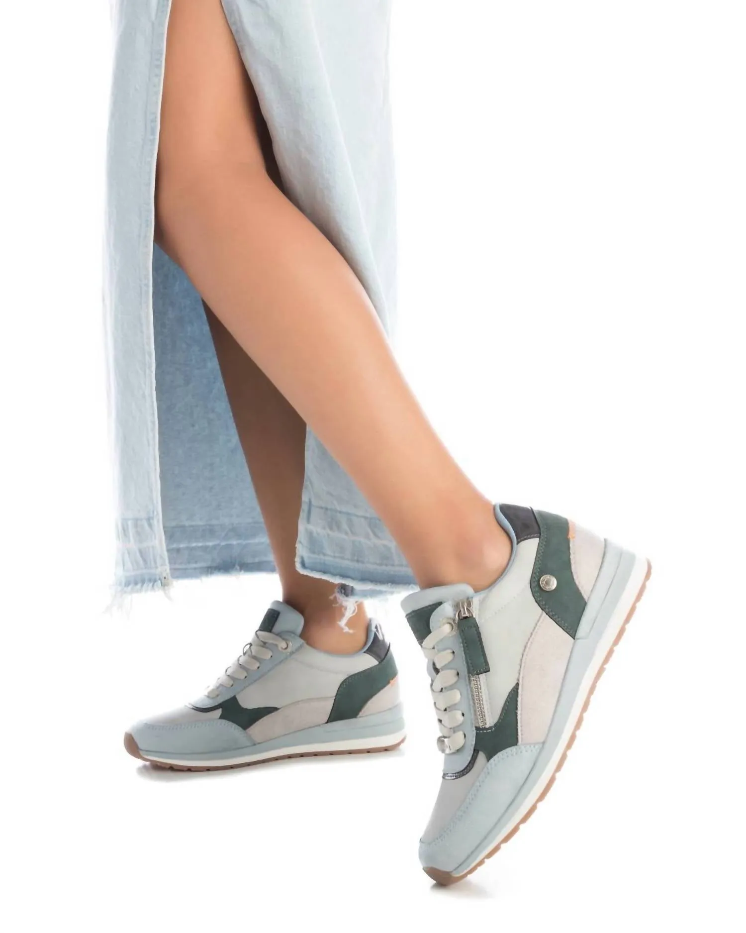 Women's Casual Sneakers In Jeans