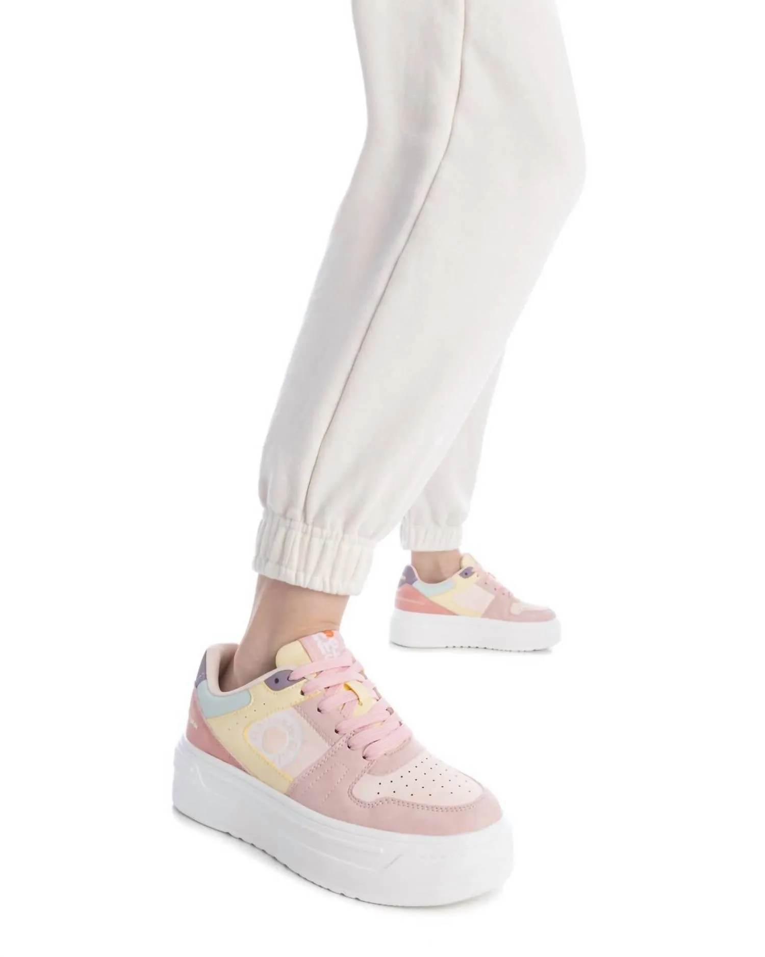 Women's Casual Sneakers In Nude