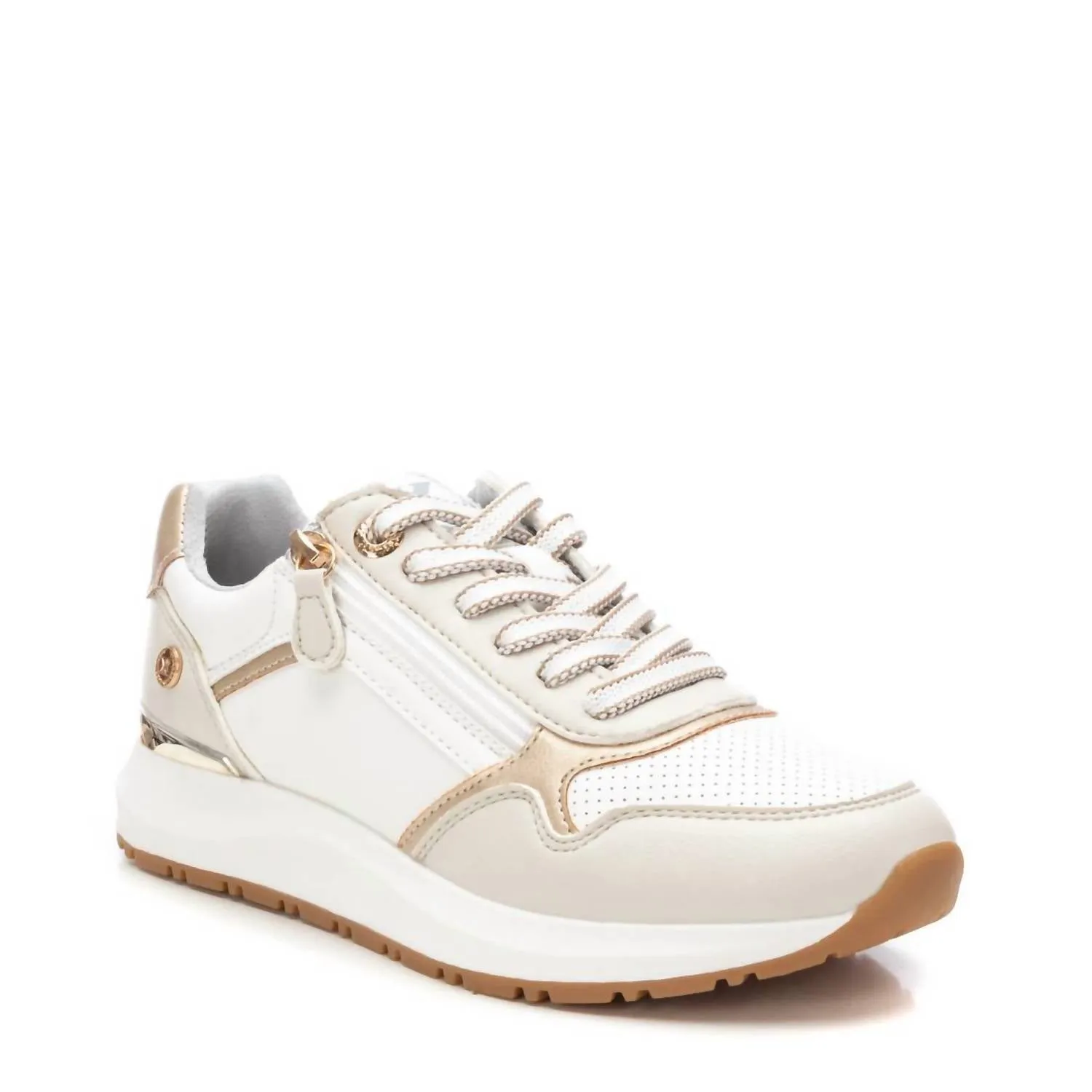 Women's Casual Sneakers In White
