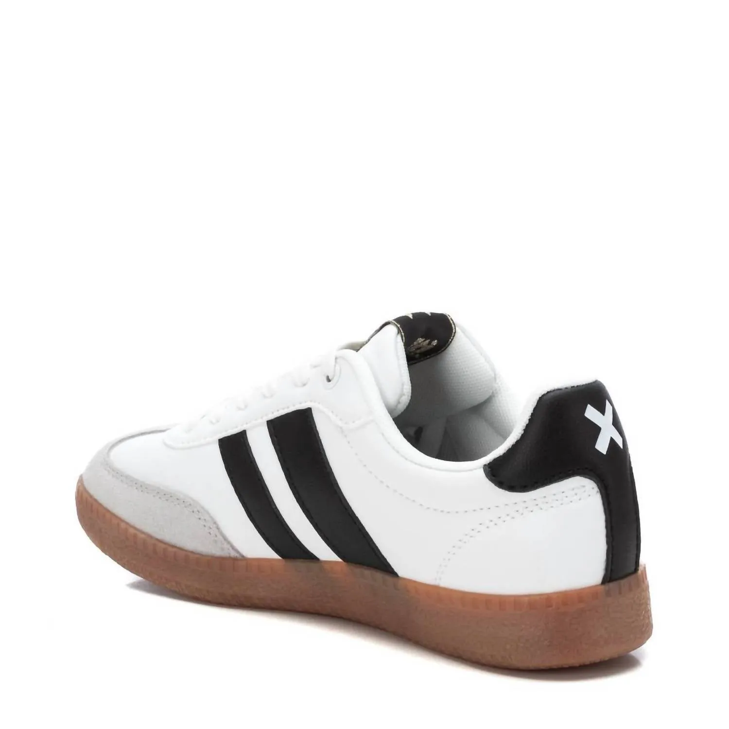 Women's Casual Sneakers In White