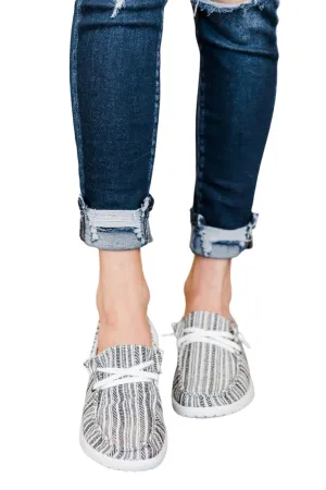 Women's Chaska Sneakers In White/black