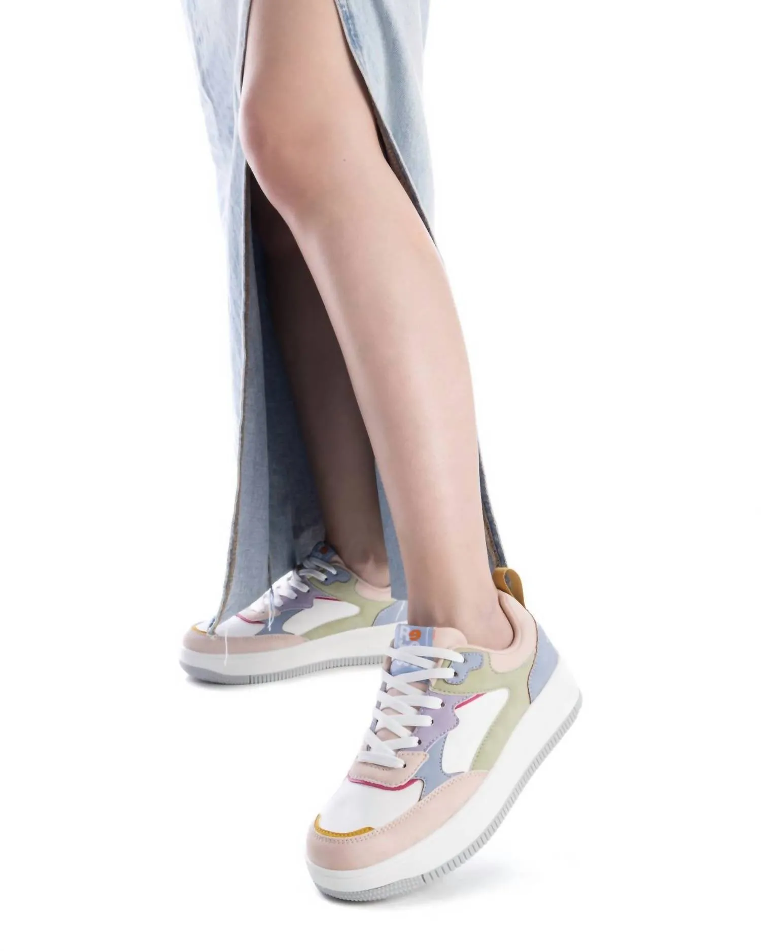 Women's Comfort Sneakers In Nude