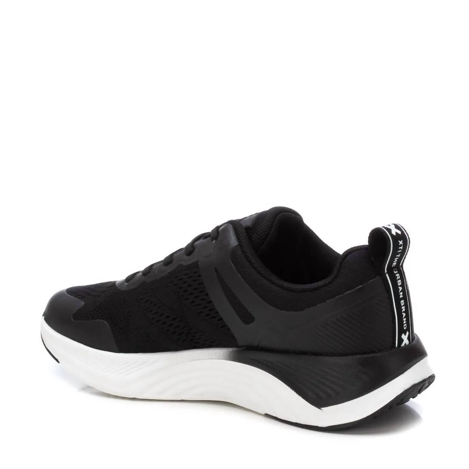 Women's Comfort Walking Sneakers In Black