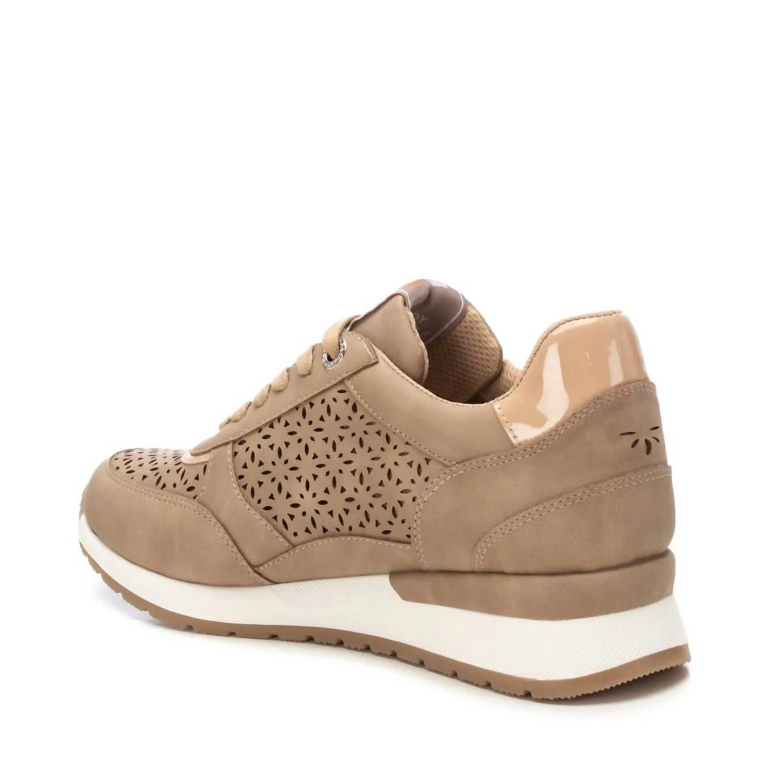 Women's Fashion Comfort Sneakers In Beige