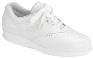 Women's Free Time Walking Shoe In White