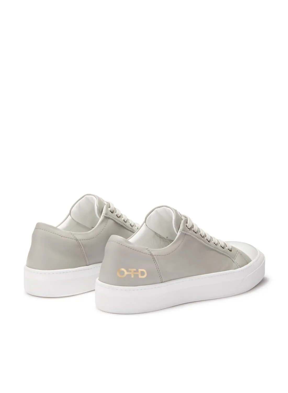 Women's Leather Low-Top Sneaker In Light Grey