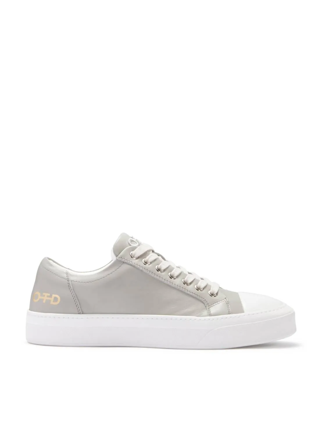 Women's Leather Low-Top Sneaker In Light Grey