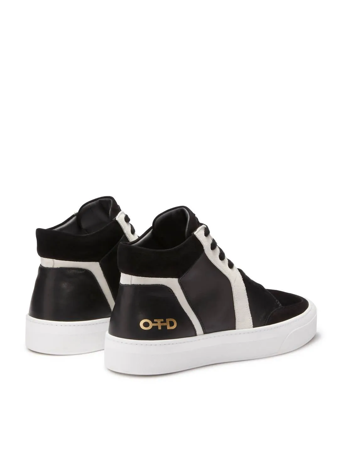 Women's Leather Mid Top Sneaker In Black
