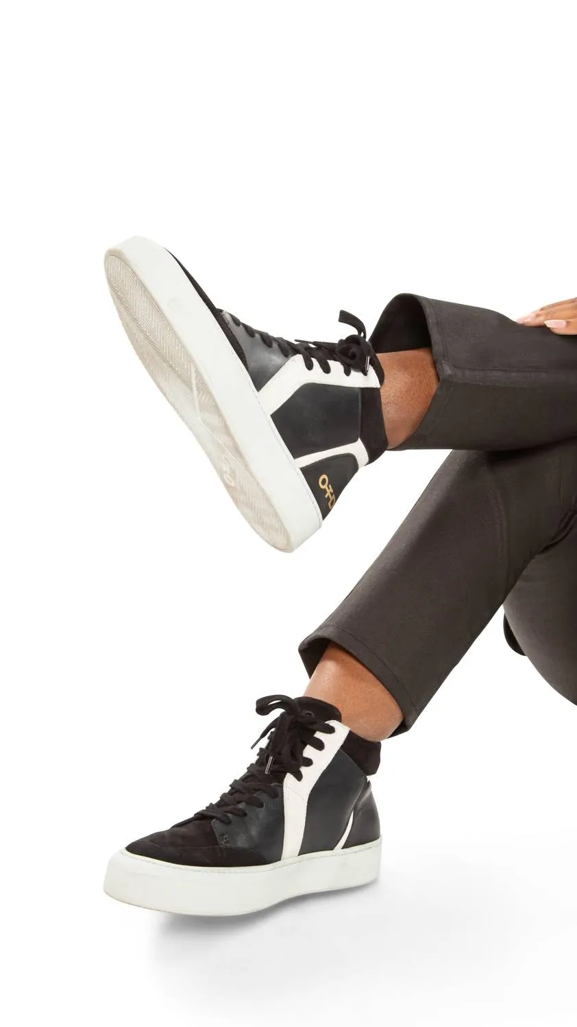Women's Leather Mid Top Sneaker In Black