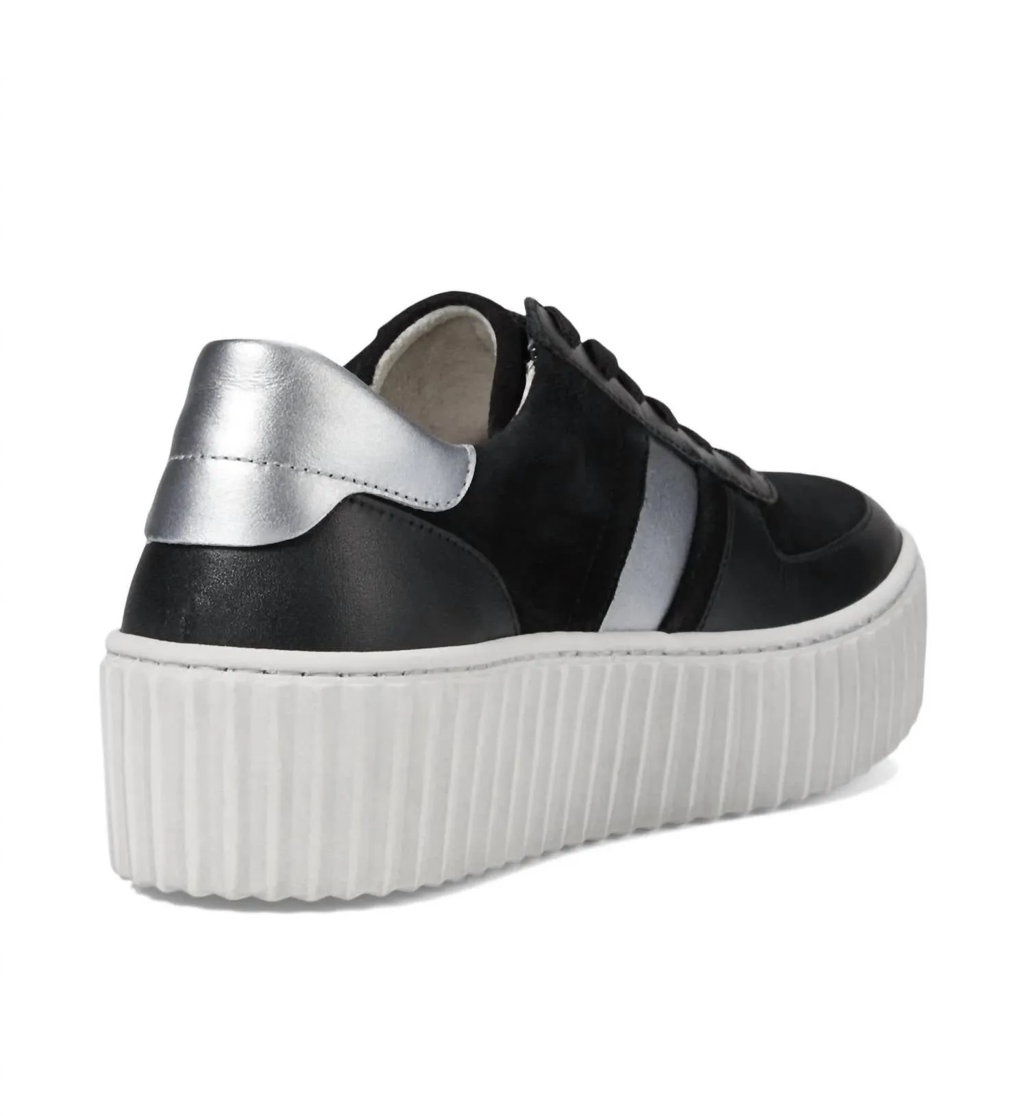 Women's Low-Top Sneaker In Black/silver