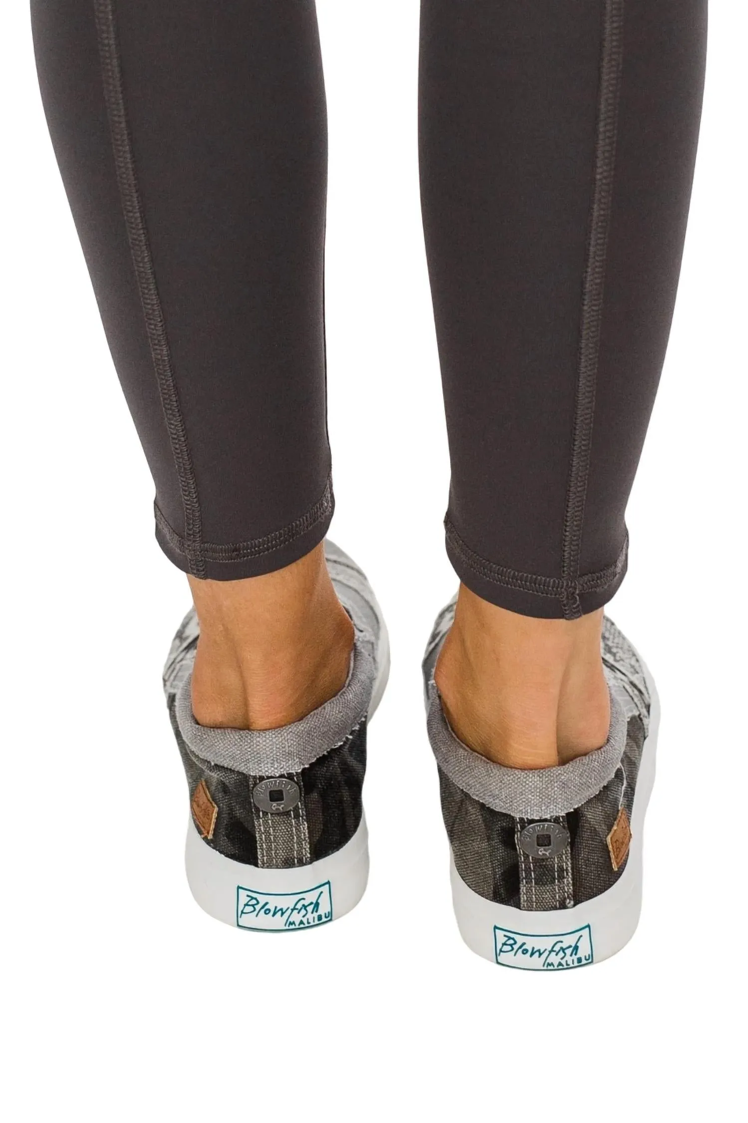 Women's Maddox Sneakers In Smoke