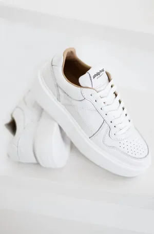 Women's Nina Sneaker In White