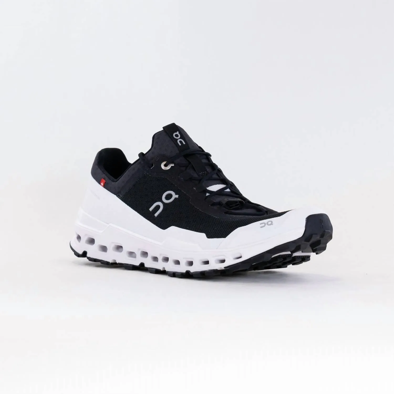 Women's On Cloudultra Running Sneakers In Black/white