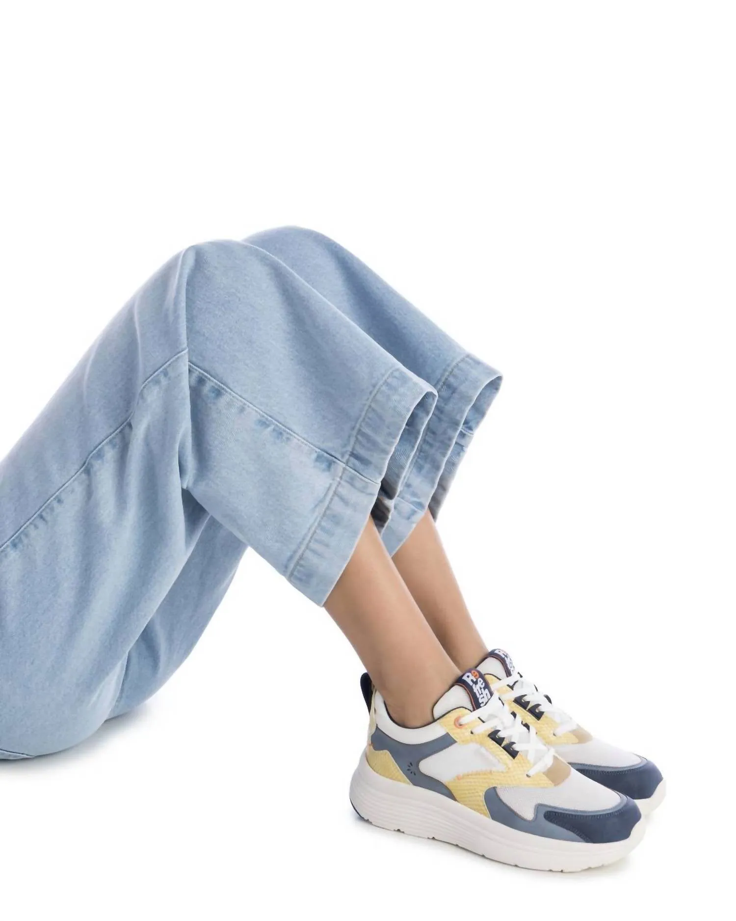 Women's Refresh Fashionable Sneakers In Jeans
