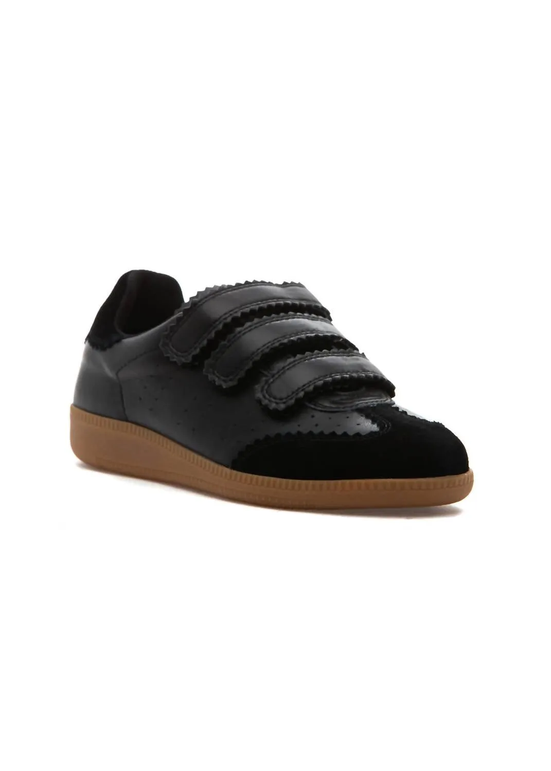 Women's Seena Sneaker In Black