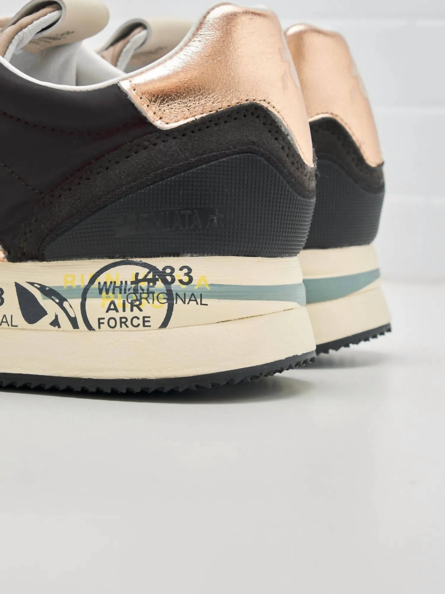 Women's Sneakers Conny 7075M In Black
