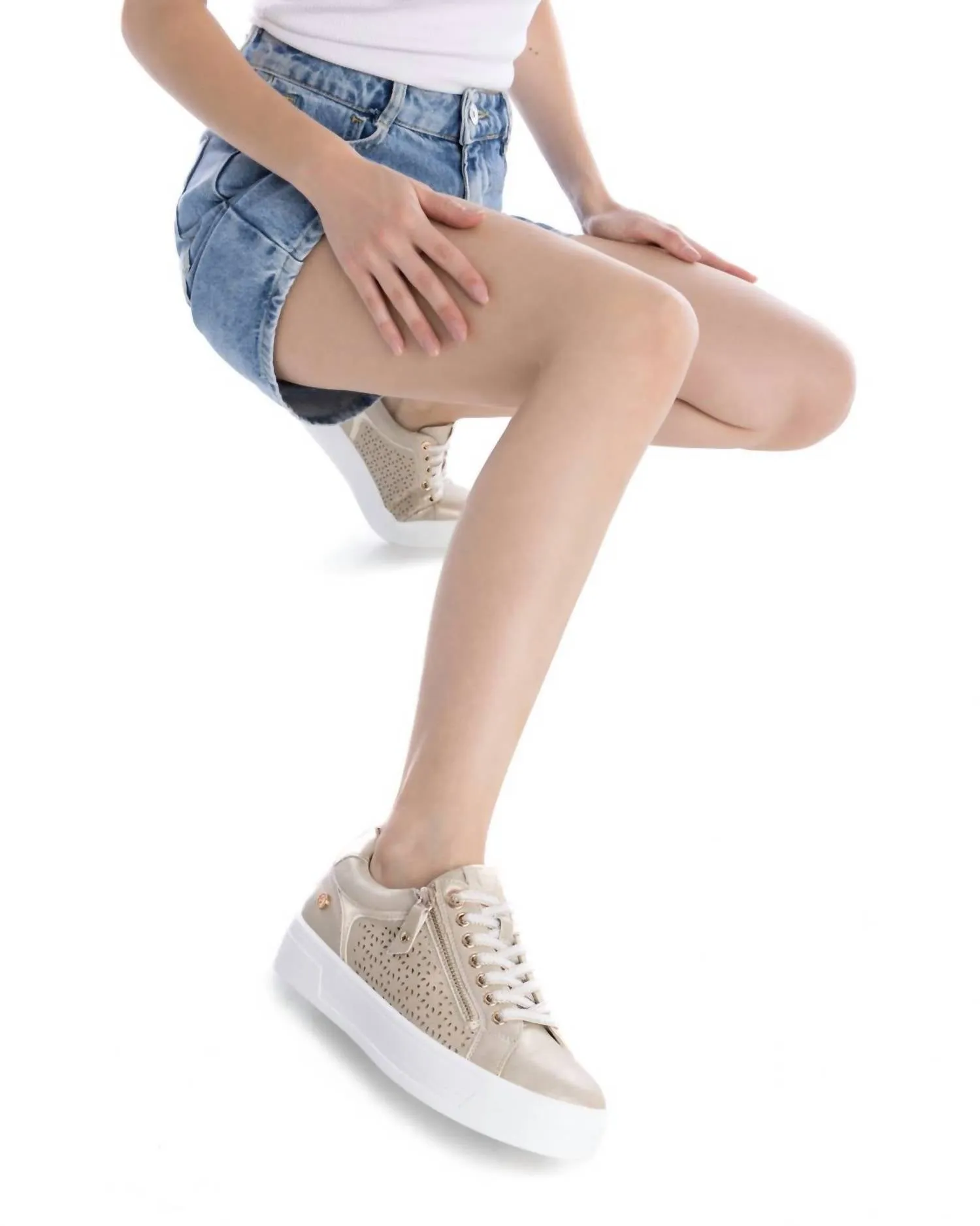 Women's Trainer Sneakers In Gold