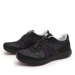 Women's Traq Qarma 2 Sneakers In Sonar